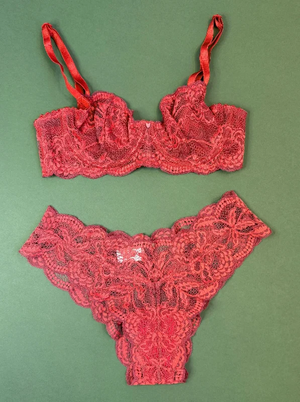 Clo: Fortuna Lace Demi Underwire Bra - Chili Pepper