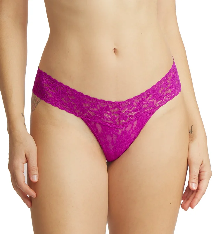 Hanky Panky Signature Lace Low Rise Thong (4911P) - Countess Pink