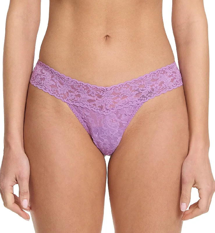 Hanky Panky Signature Lace Low Rise Thong (4911P) - Venus