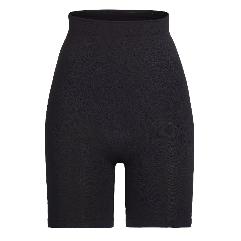 SCULPTING SHORT ABOVE THE KNEE W/ OPEN GUSSET | ONYX